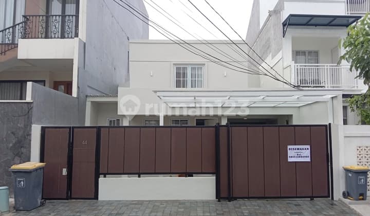 For Rent Pondok Indah Brand New House