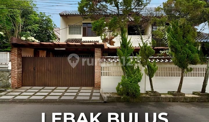 For Sale Lebak Bulus Ready to Occupied in a Complex, Strategic Position Easy Access & Wide Road Close to MRT, Jorr Toll & Pondok Indah Area