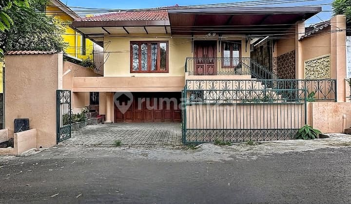 DIJUAL RUMAH KEMANG ROW JALAN LEBAR BEBAS BANJIR DEKT TOL JOR TB SIMATUPANG