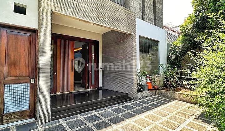 FOR SALE RUMAH PONDOK INDAH SELANGKAH KE MALL PIM JALAN LEBAR AKSES MUDAH BANGUNAN KOKOH