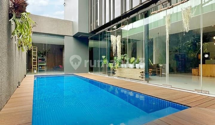 FOR SALE IN KEBAYORAN BARU NEAR BLOK M DHARMAWANGSA WIJAYA, VERY STRATEGIC LOCATION