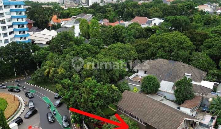 For Sale Kebayoran Baru Komersil Area Dekat Brawijaya - Dharmawangsacocok untuk Kantor / Restaurant / Klinik