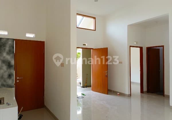 Rumah Siap Huni Lokasi Strategis Dalam Cluster Ciganitri, Bojongsoang Ref.05266