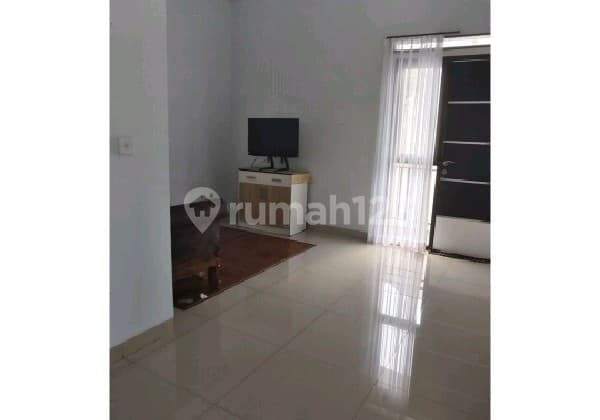 Rumah 2 Lantai Siap Huni di Komplek Sayap Arcamanik Dekat Sport Jabar Ref.05181