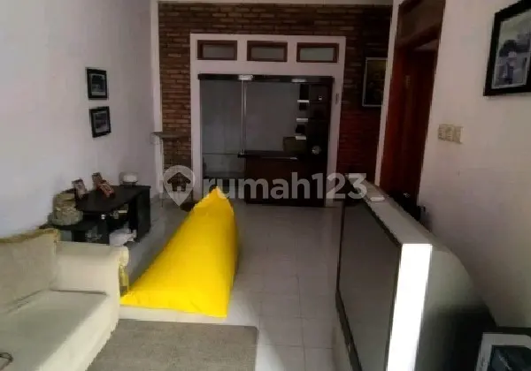 Furnished House in Sayap Padasuka, Cibeunying Kidul, Bandung Ref.05455