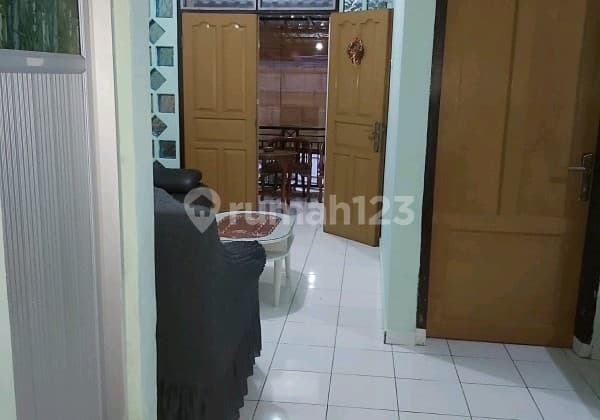 Two-Storey House in Sayap Arcamanik Ref.05442