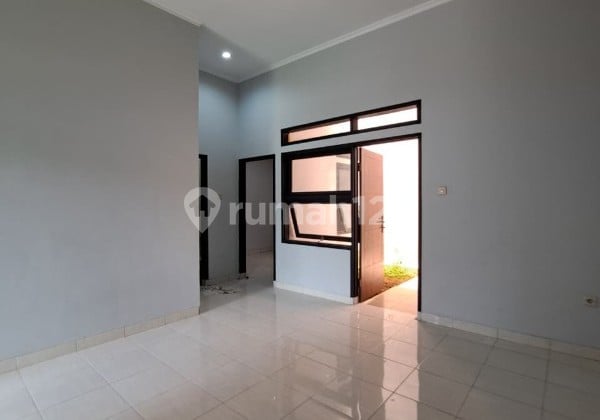 Rumah Siap Huni Lokasi Strategis di Sayap Giri Mekar Ujung Berung Ref.05278