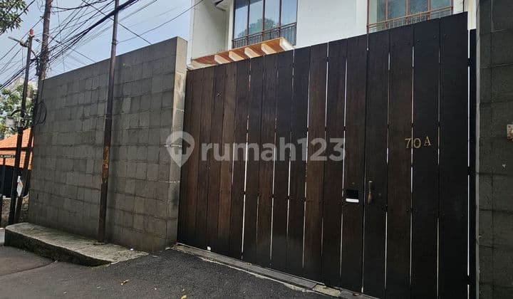 Rumah Minimalis Siap Huni Ada Pool Dekat Kemang Village H. Jian Cipete Utara Jaksel