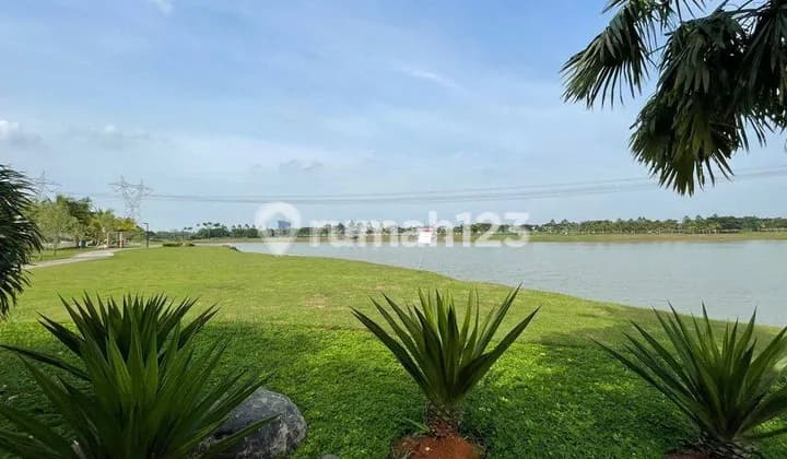 Kavling Commercil Tabebuya Sebrang Danau Vanya Park Bsd City