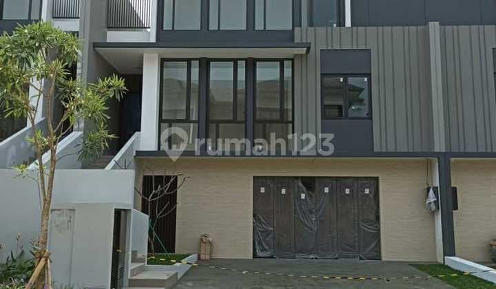 Rumah Mewah 3 Lantai Siap Huni Cluster Lakewood Bsd City