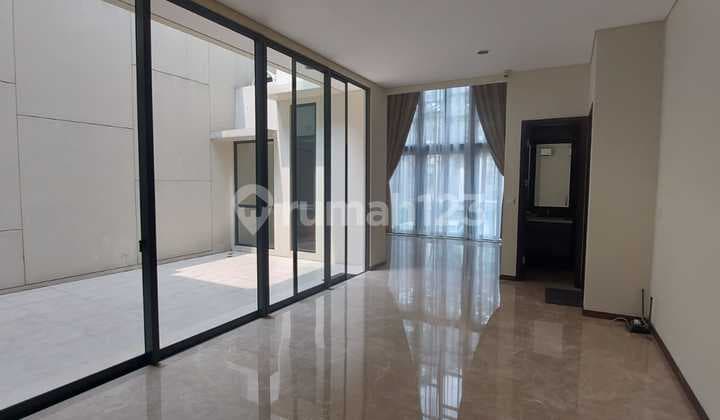 Disewakan Rumah 3Lantai Cluster Lancewood Navapark Bsd