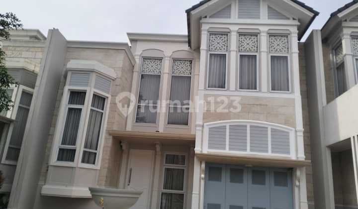 Rumah 2 Lantai Ada Swimpool Cluster Whitsand Bsd City