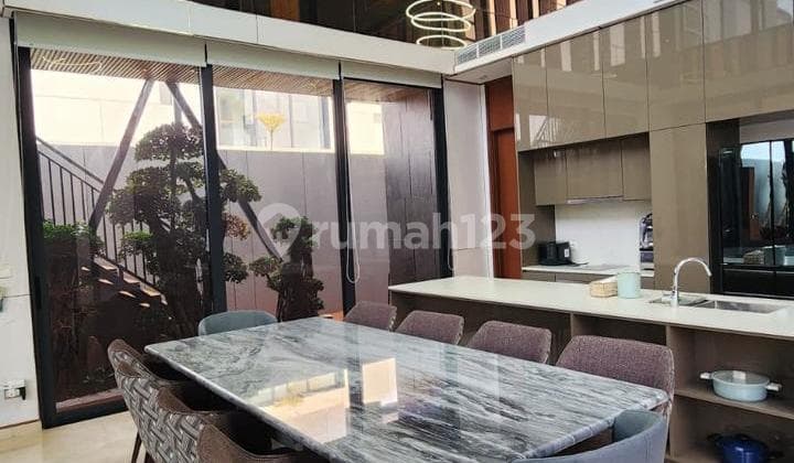 Rumah Furnished Private Pool Ada Lift Cluster Lyndon Bsd City