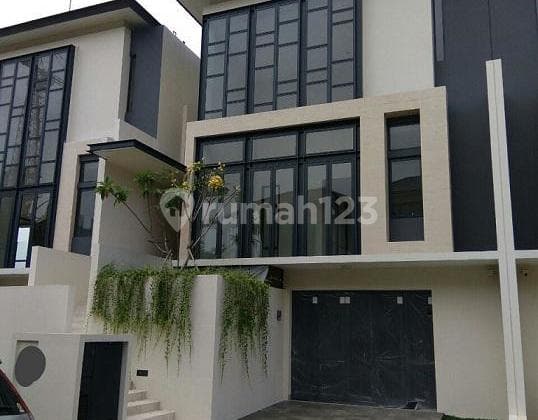 Rumah 3 Lantai Siap Huni Cluster Lancewood Navapark Bsd City