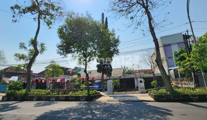 Ruang usaha di malang