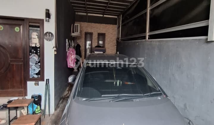 Beautiful Sweet House, Economical Price, No Tears in West Jakarta