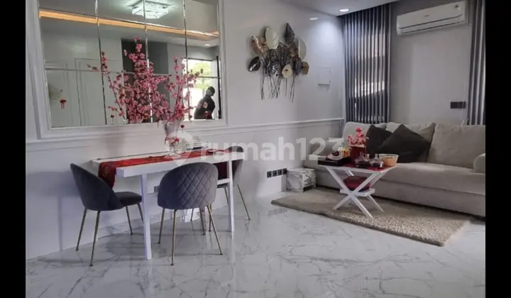Rumah 2 Lantai Cantik Manis Siap Huni Jakarta Barat