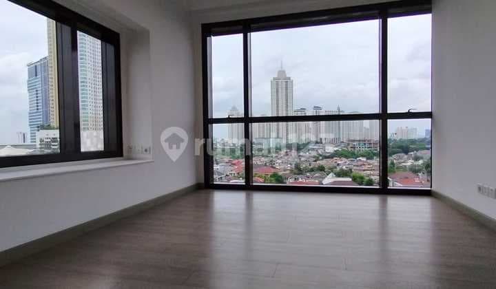 1Park Avenue Tower Royal Middle Floor 2BR + Studyroom Siap Huni