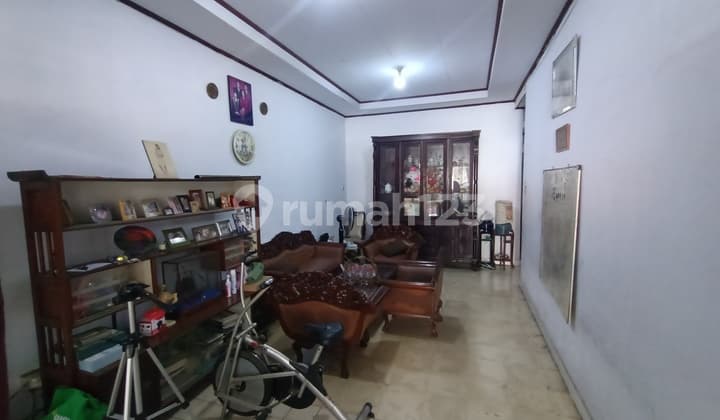 Investment in Boarding House, Strategic Location near Office Area in Tanah Abang, Central Jakarta *0045-CHR*