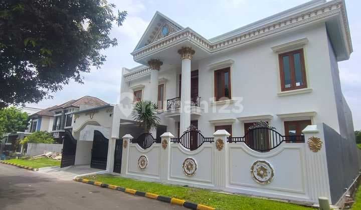Rumah Baru, Mewah, ada kolam renang di Bumi Serpong Damai, Tangerang *0027-CHRWID*