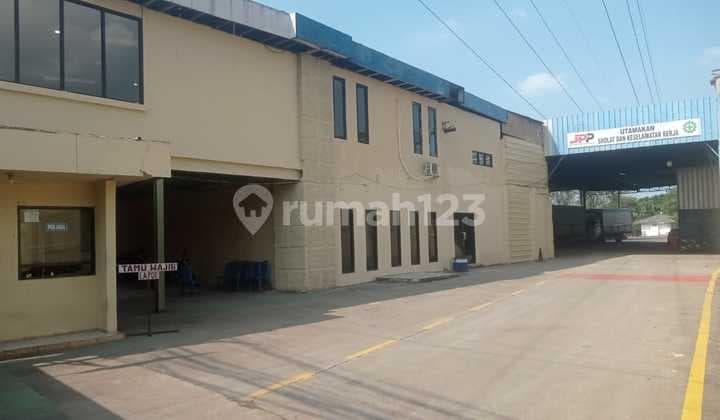 Gudang Bagus, Murah, Lokasi Strategis (Pinggir Jalan) di Jl Raya Setu Dekat Grand Wisata, Cibitung *0033-Chr*