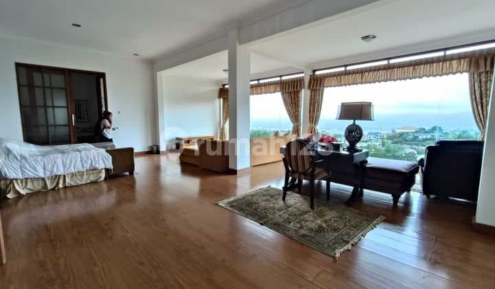 Villa With Full City View di Dago Pakar, Bandung Utara