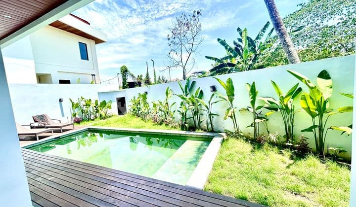 03 Bed Rooms Fully Furnished di Prime location Renon Bali