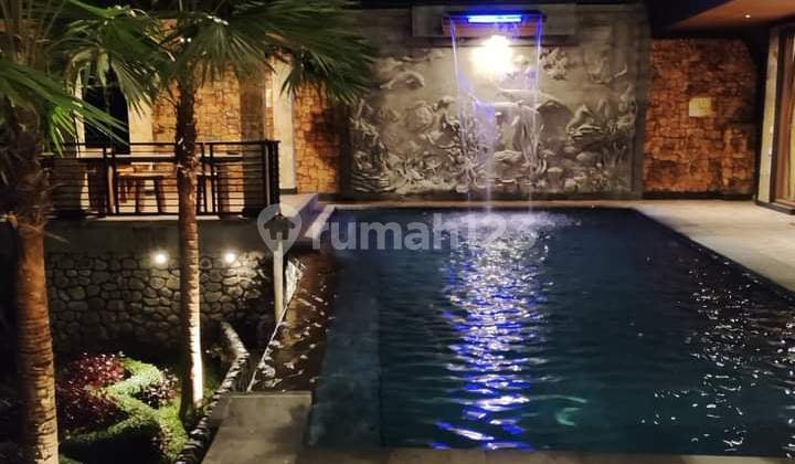 Villa Baru dengan Pemandangan Alami di Ubud, Bali