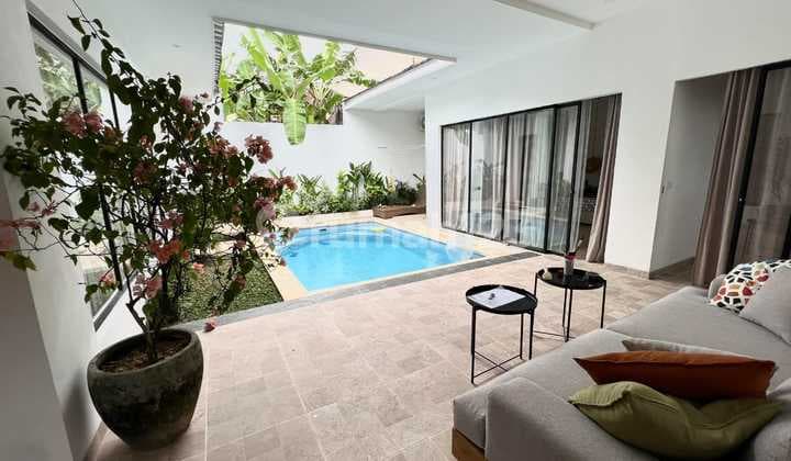 Luxury 03 Bed Rooms In Bumbak Canggu For Rent