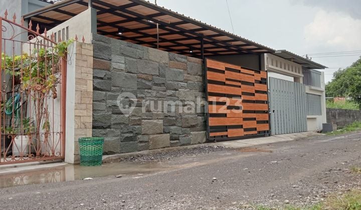 Rumah Baru Dan Nyaman Di Colomadu Solo