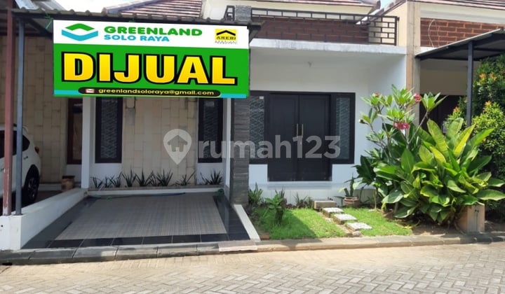 Affordable Cluster House Location Gentan Solo