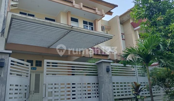 Rumah Furnished Nyaman 2 Lantai Di Solo Baru