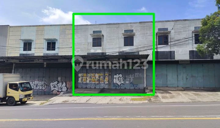 Gudang Dan Ruko 2 Lantai Akses Tronton Solo Utara