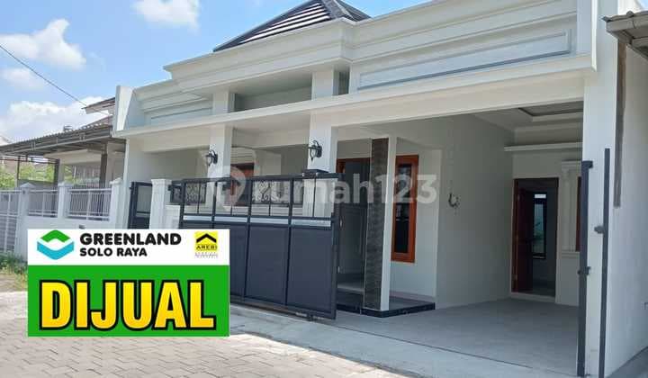 Rumah Baru Minimalis Diperumahan Gentan Solo