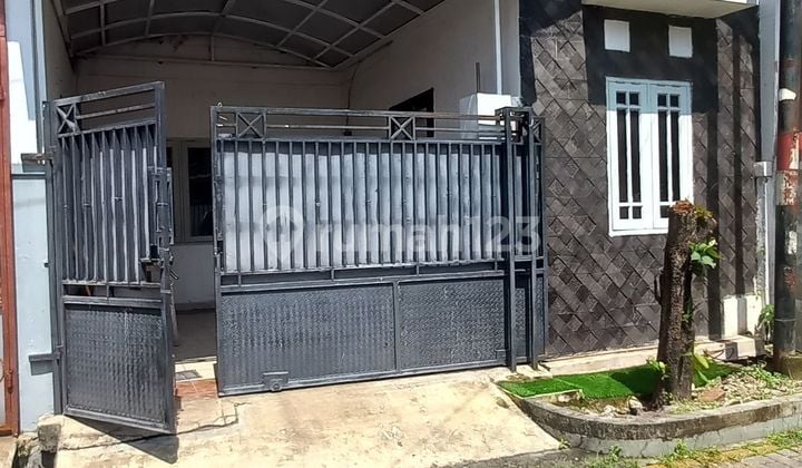 Dijual Rumah Rapi di Taman Harapan Baru Bekasi