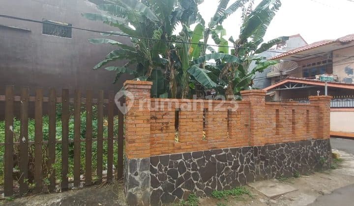 Ready-to-Build Hook Plot in Pondok Kelapa, East Jakarta
