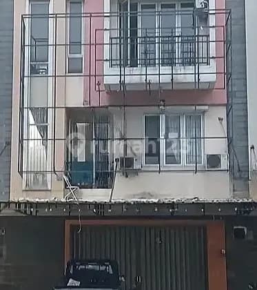 Ruko 3 Lantai di Heliconia Harapan Indah Bekasi