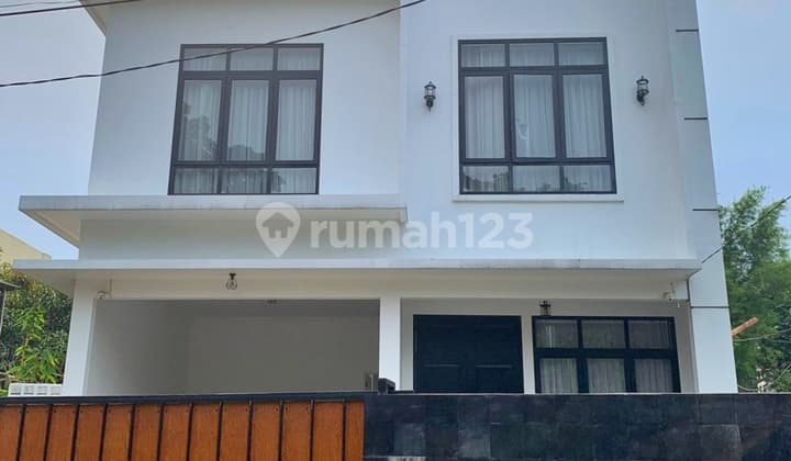 Rumah Luas dan Cozy Dekat Fasilitas Umum di Harjamukti Depok