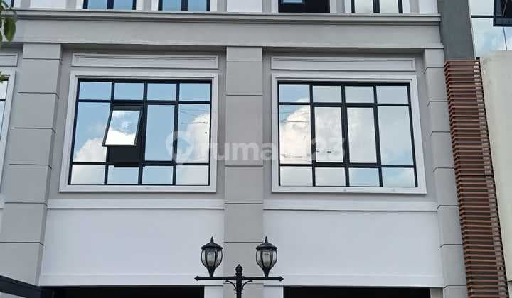 For Rent: 2-Unit Shophouse (Tandem), 2 Fronts, 4 Floors, Sedayu City, Kelapa Gading, North Jakarta