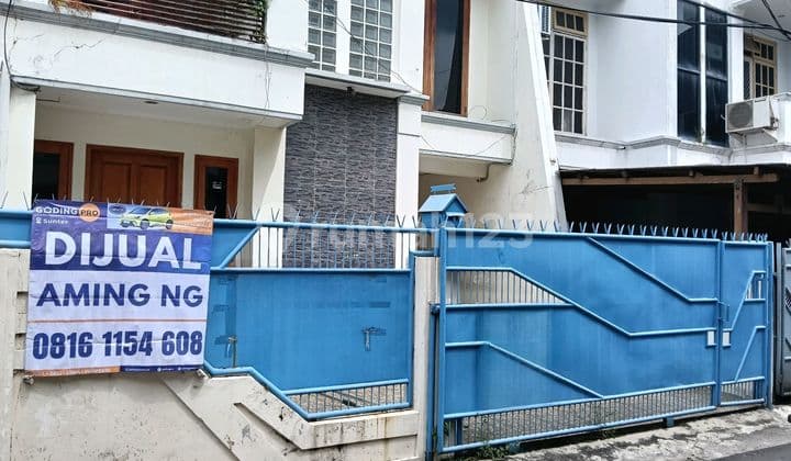 Rumah Minimalis 2,5 Lantai Dijual Jatipulo Palmerah Jakarta Barat Rumah Butuh Minim Renovasi SHM di Rptra Jatipulo Akur, Jl. Tunjung Raya, Jati Pulo, Palmerah, Kota Jakarta Barat, DKI Jakarta, Indonesia, 11430, Palmerah