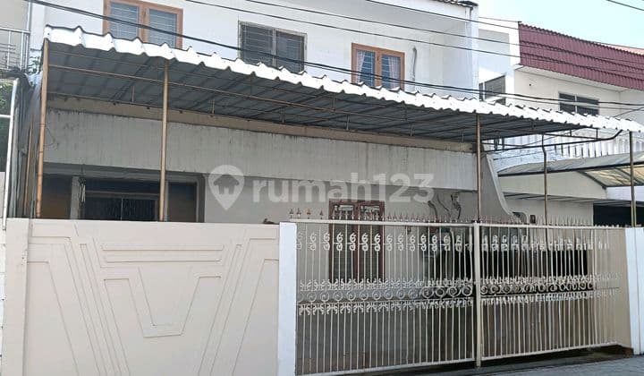 Rumah 2 Lantai Semi Furnished Rapih Dan Terawat Dijual Jalan Industri Jakarta Pusat Rumah Bagus SHM di Jl. Gunung Sahari II No.3, Gunung Sahari Selatan, Kemayoran, Kota Jakarta Pusat, DKI Jakarta, Indonesia, 10610, Gunung Sahari