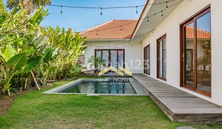 For Lease: Three Bedrooms Furnished Villa On Beachside Sanur