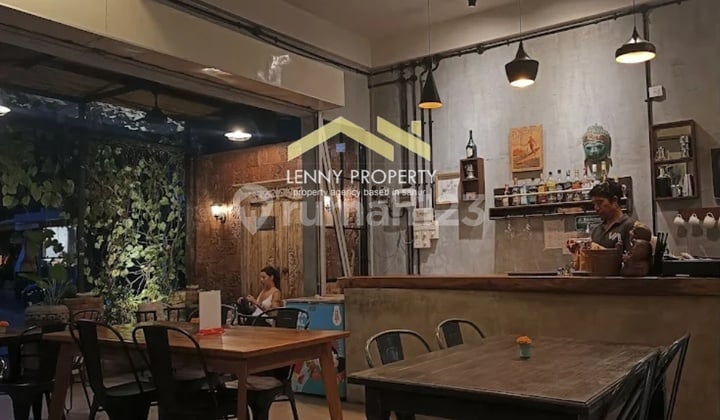 A Restaurant, Ready to Use, Available for Leasehold in Sanur