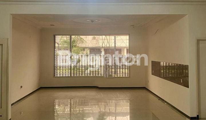 rumah usaha Raya Langsep , Malang