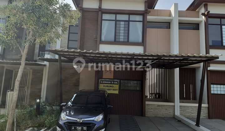 Feed. House for Rent in The Patio Cluster Lippo Cikarang