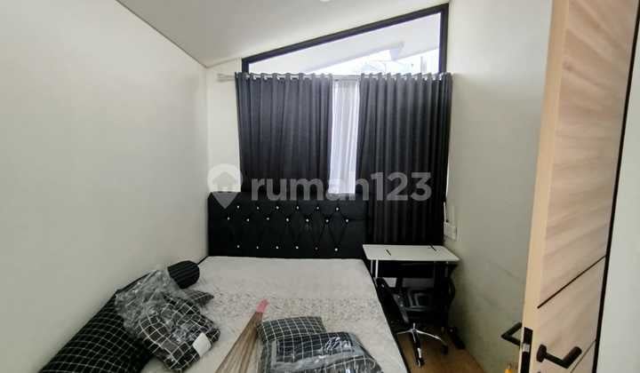 Fcej. Rumah Disewakan Dicluster Uptown Lippo Cikarang