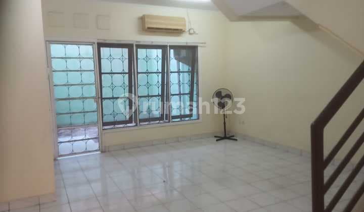 Efgc. House For Rent In Meadow Green Lippo Cikarang