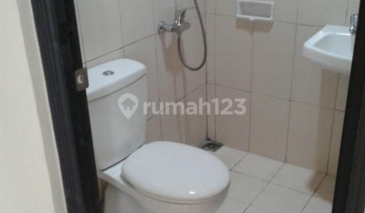 Faha. DiSewakan Rumah di Cluster Tropikana Jababeka Cikarang