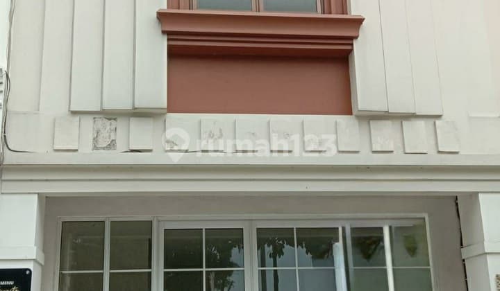 Fcia. Ruko Disewakan di Hollywood Boulevard Jababeka Cikarang