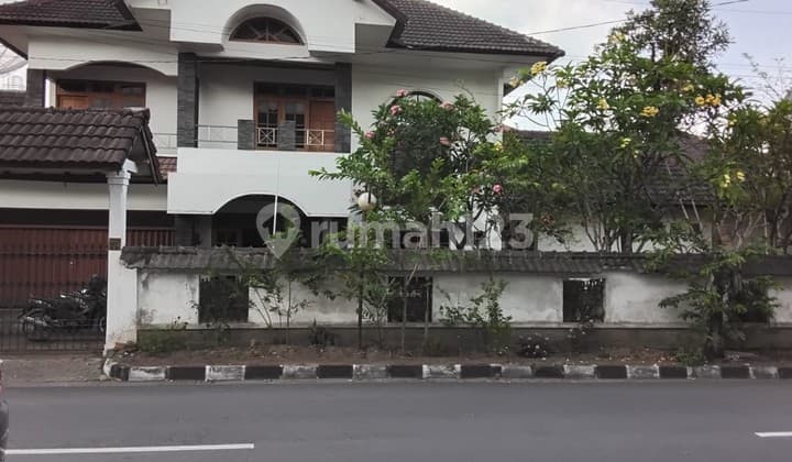 Rumah Tinggal Dengan Luas Tanah 808 Meter Persegi Lokasi Strategis Di Gejayan.